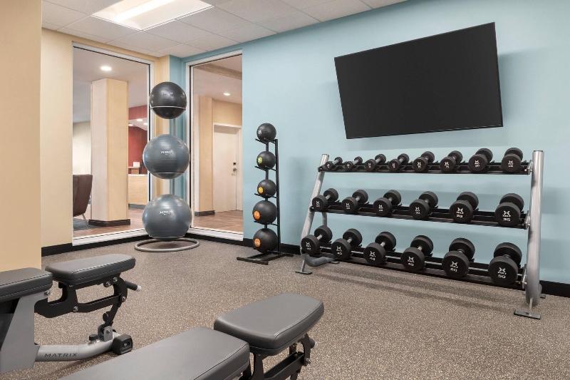 TownePlace Suites by Marriott Janesville - photo 55