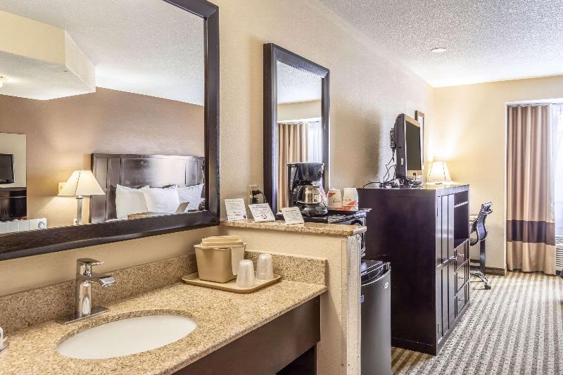 Comfort Inn Portland near I 84 and I 205 - photo 39
