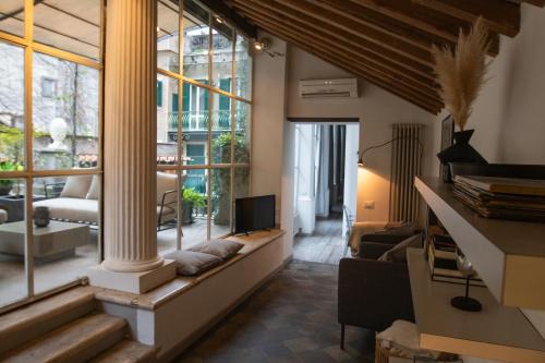 Historical Palace Apartment with Large Terrace — 4-Star Luxury Hotel in Rome, Italy