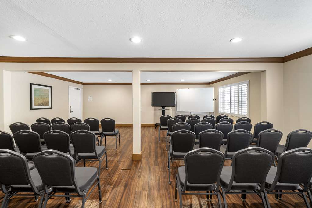 Best Western Oxnard Inn - photo 51