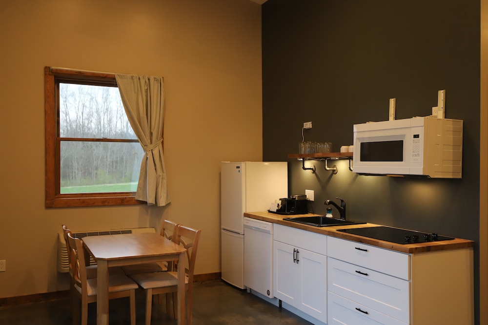 Lakeside Resort - photo 30