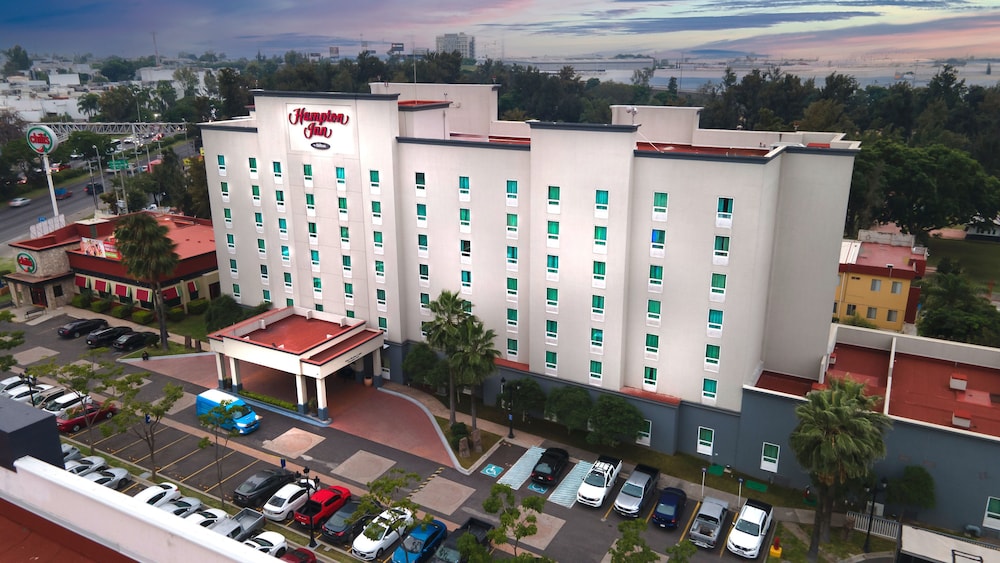 Hampton Inn by Hilton Guadalajara Aeropuerto