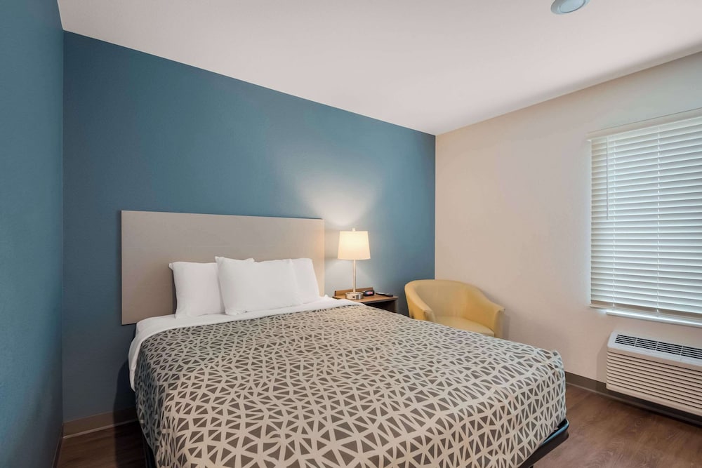 WoodSpring Suites Bellflower Los Angeles - photo 21