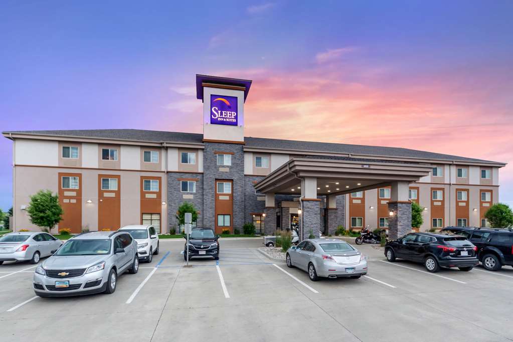 Sleep Inn & Suites Fargo Medical Center - photo 5