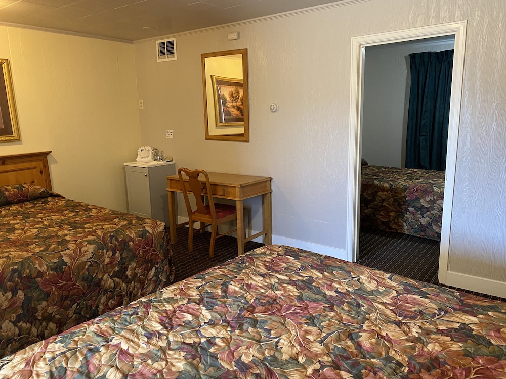 Ranger Motel - photo 15