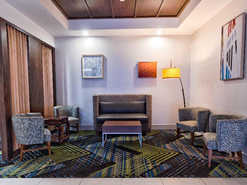 Holiday Inn Express Hotel & Suites Goshen by IHG - photo 8