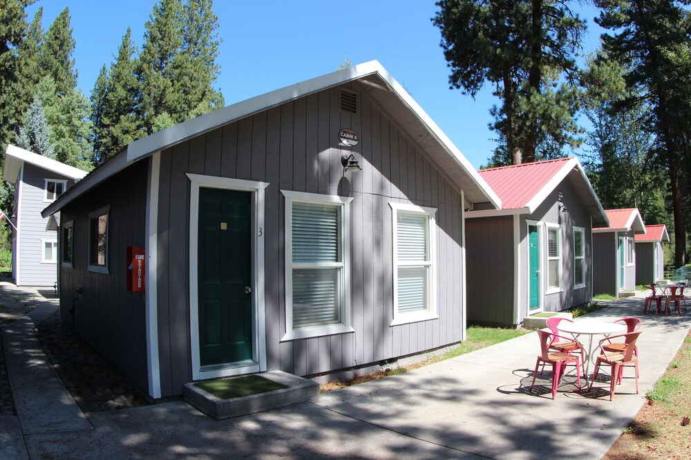 Crater Lake Resort - photo 19