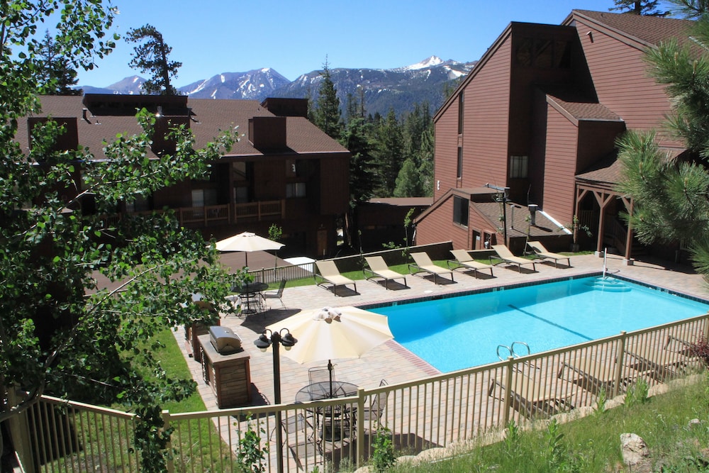 Mammoth Ski & Racquet Club - photo 59