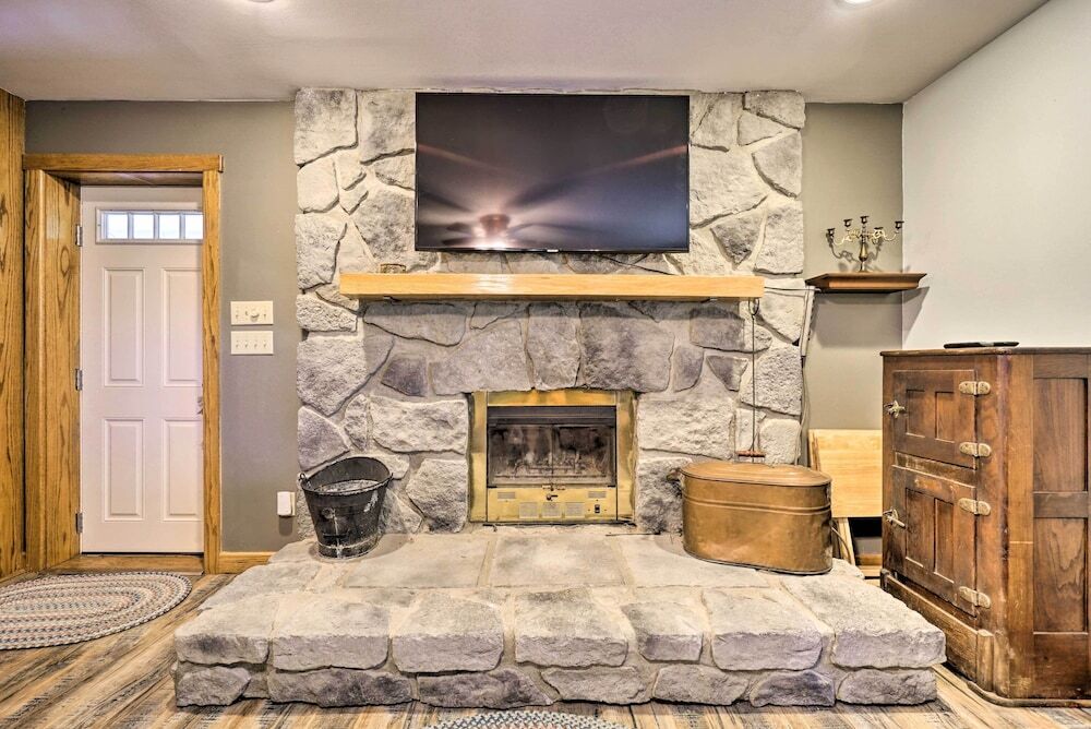 Updated Buckeye Lake Retreat w Game Room — hotel in Buckeye Lake