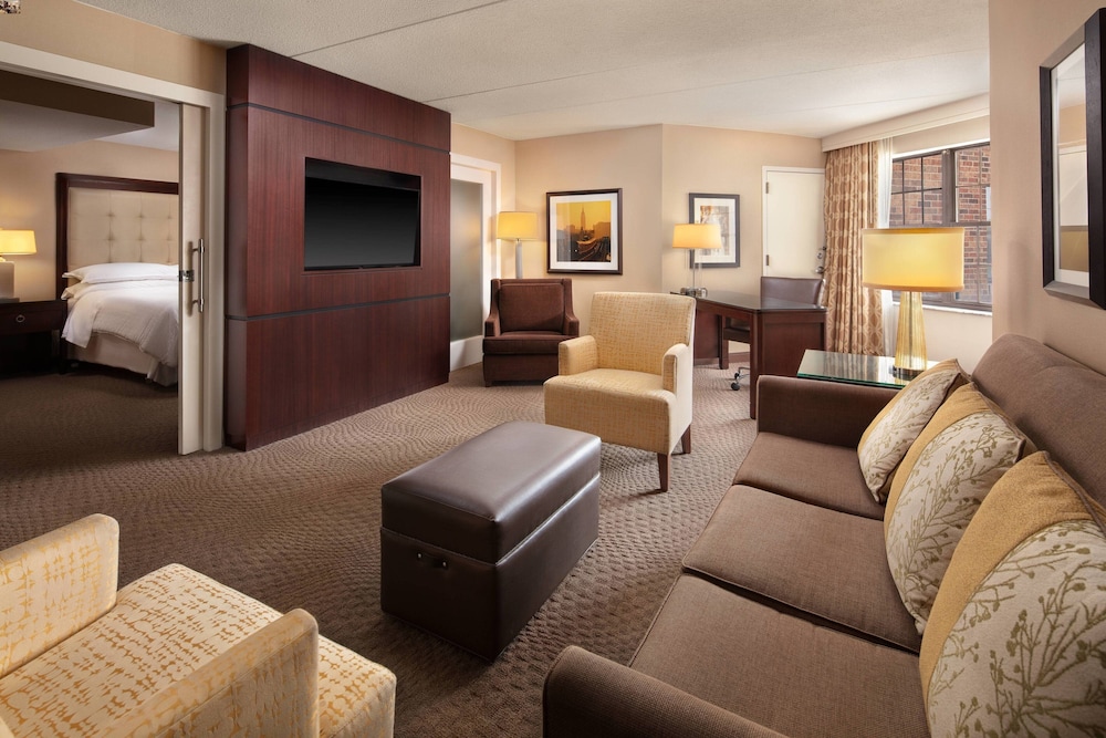 Sheraton Parsippany Hotel - photo 11