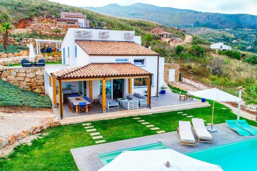 Villa Giulietta — 4-Star Luxury Hotel in Scopello, Italy