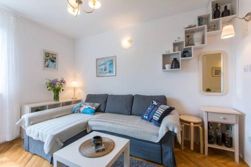 Flora three bedroom apartment near beach