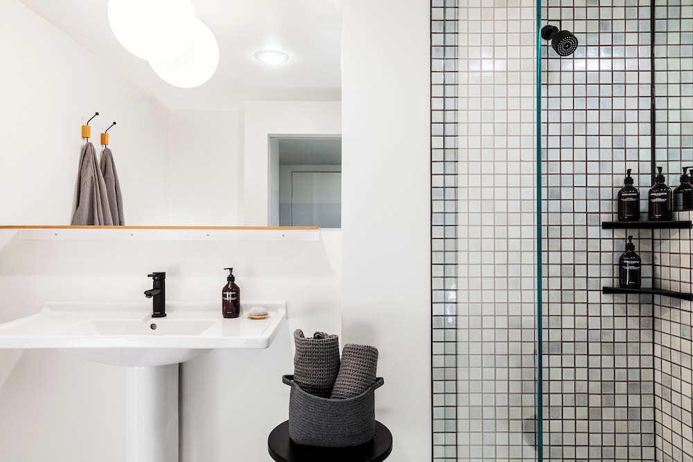 Hotel June West L.A. a Member of Design Hotels - photo 20