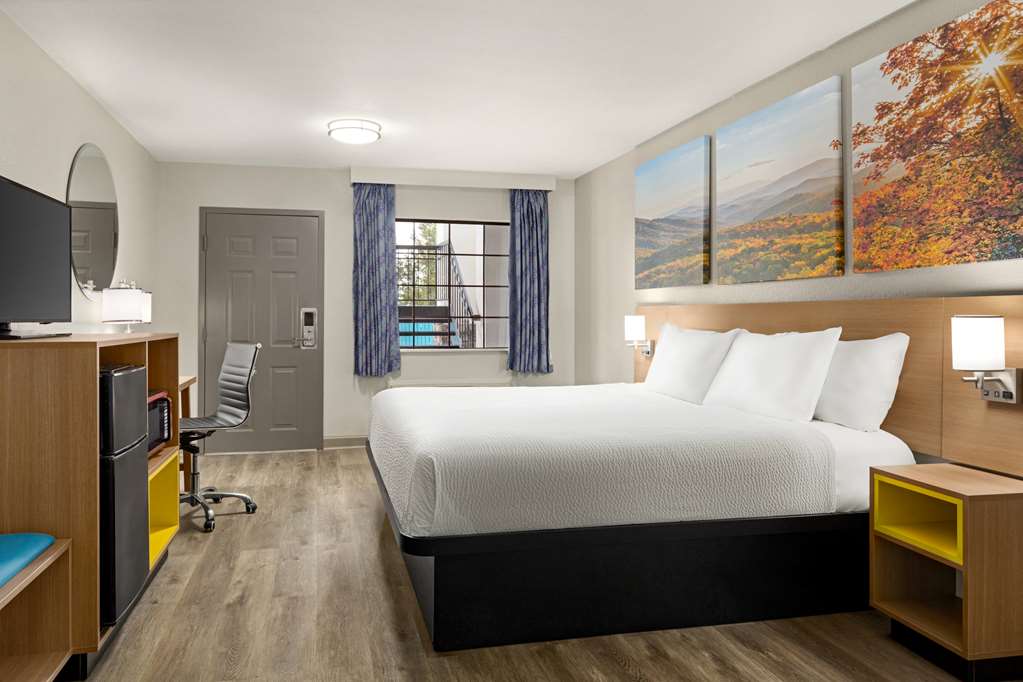 Days Inn by Wyndham Fulton - photo 14