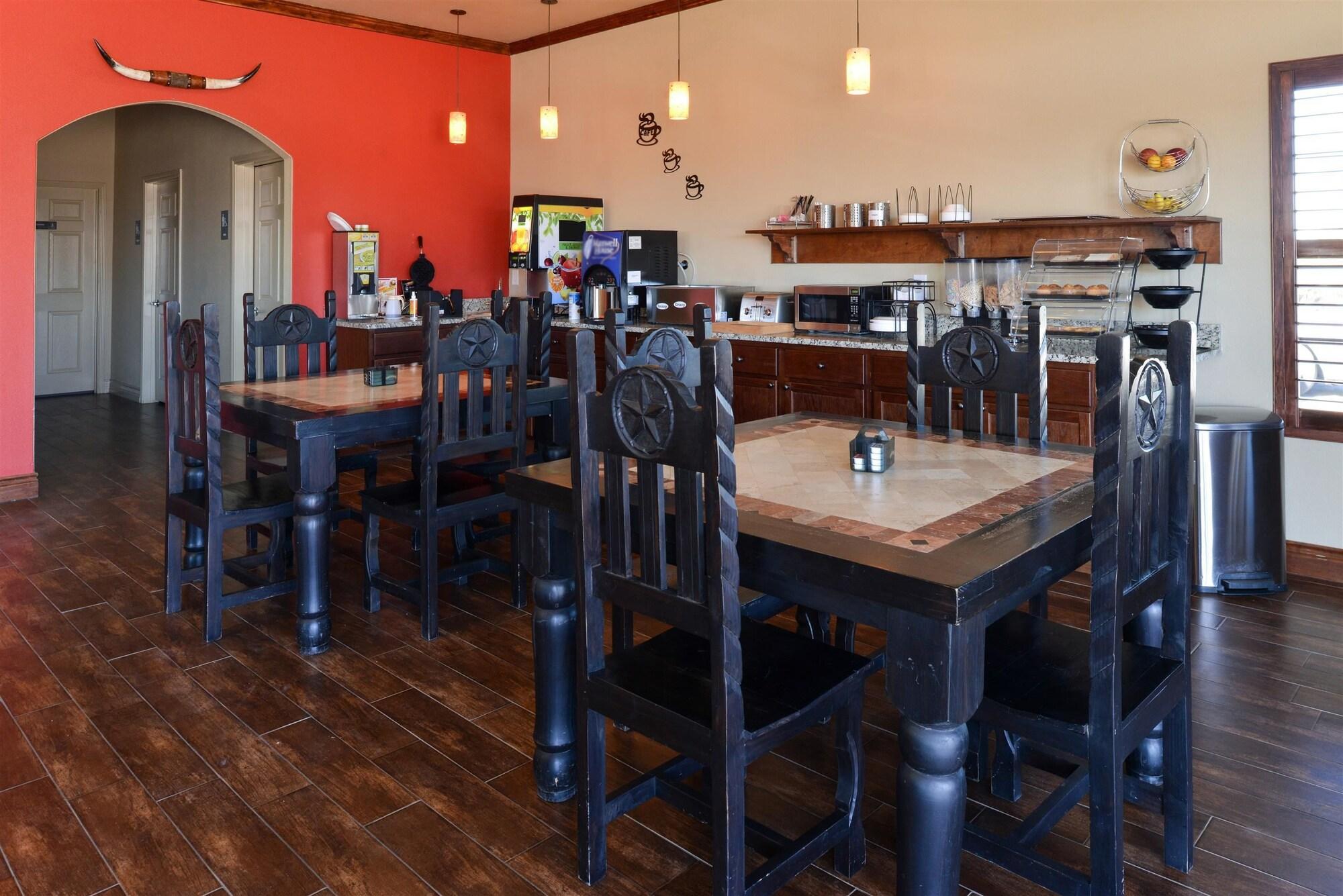 Studio Inn & Suites Kitchenettes - photo 6