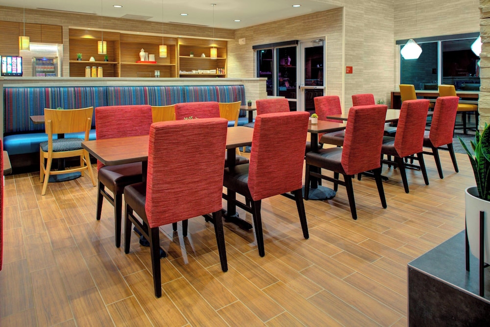 TownePlace Suites by Marriott Phoenix Chandler Fashion Center - photo 13