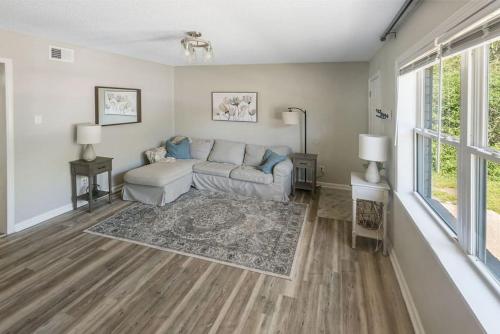 Townhomes Near the Bay #8 — 4-Star Luxury Hotel in Grand Bay, United States