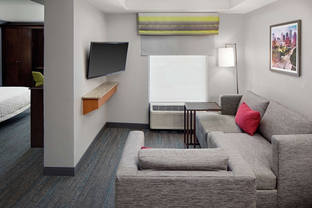 Hampton Inn & Suites Houston Medical Center NRG Park - photo 21