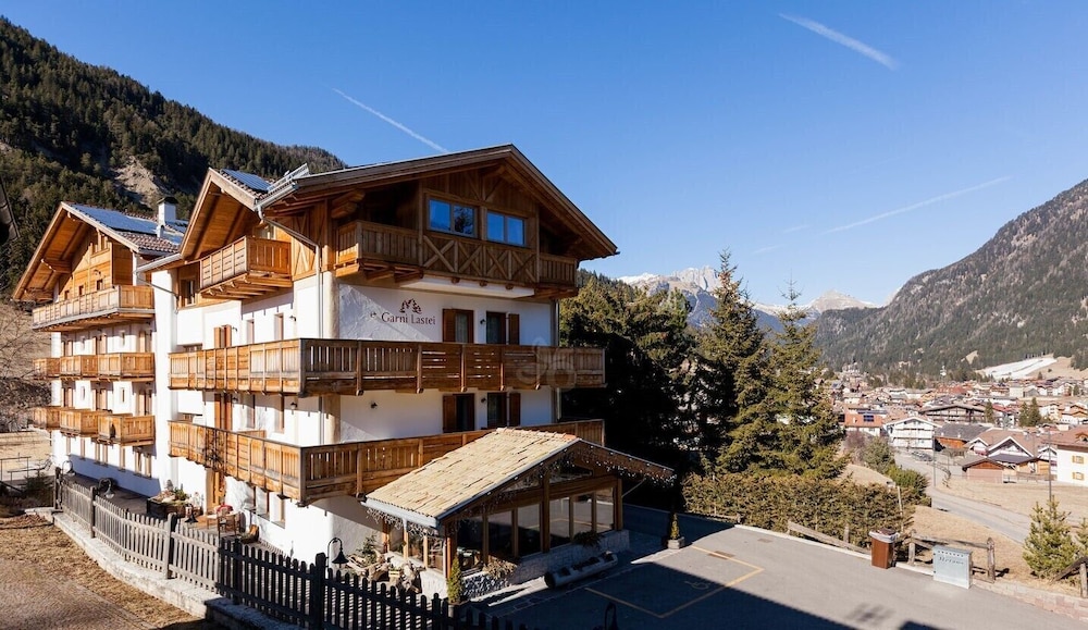 Hotel Garni Lastei in Pozza Di Fassa, Italy