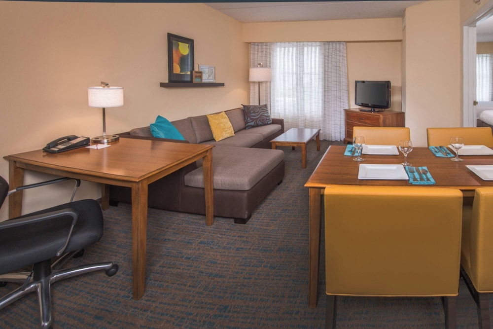 Residence Inn by Marriott Chesapeake Greenbrier - photo 25