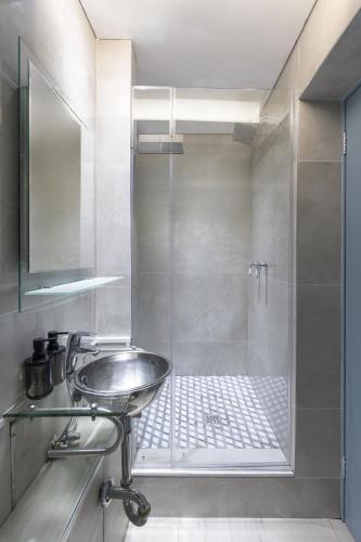 Yolo Spaces Clifton Beach Front Executive Apartment