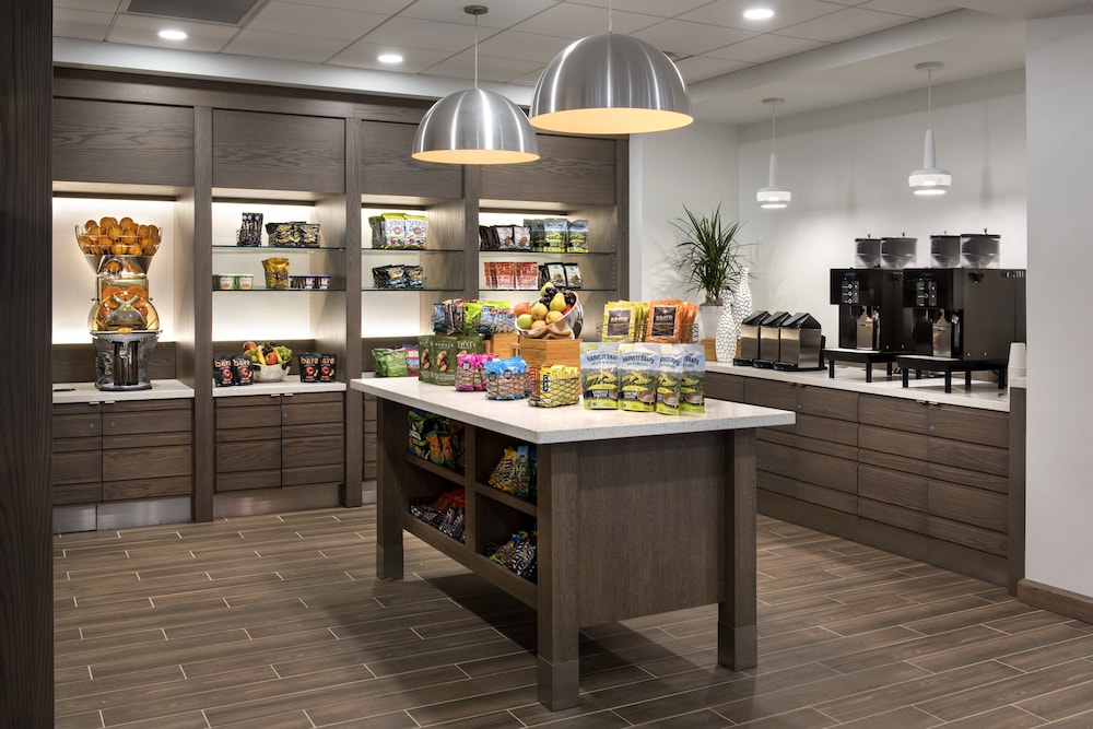 EVEN Hotel Pittsburgh Downtown by IHG - photo 17