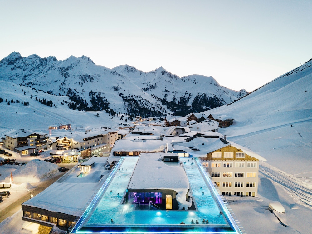 Mooshaus Winterresort — 4-Star Luxury Hotel in Silz, Austria