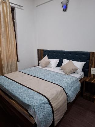 Hotel K D - last minute hotel in Tundla
