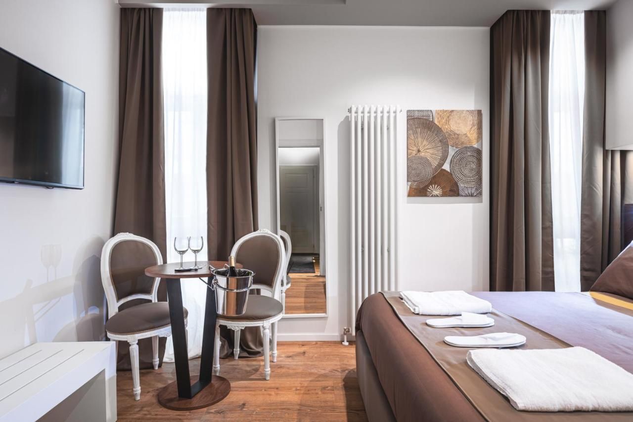 Residenze Chamur Grattacielo — 4-Star Luxury Hotel in Palermo, Italy