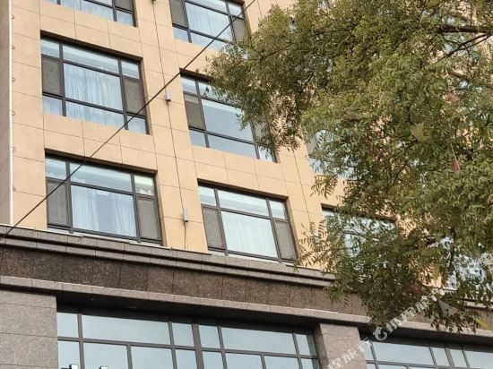 Lolx Hotel in Linxia Chengguanzhen, People's Republic of China