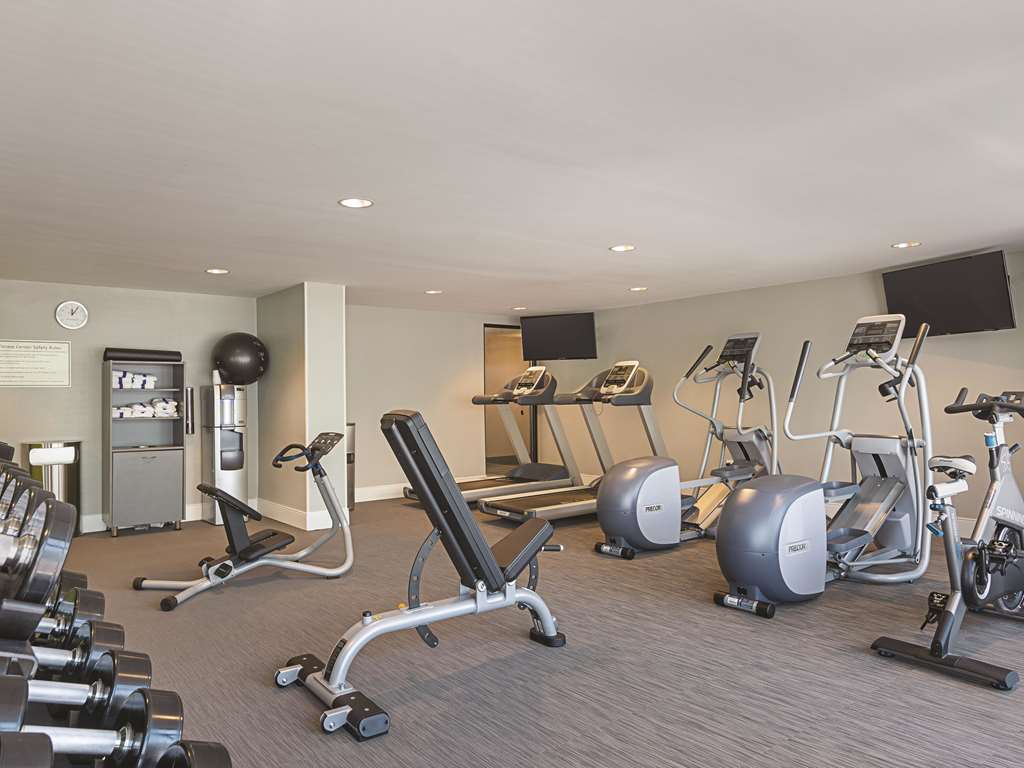 La Quinta Inn & Suites by Wyndham Salem NH - photo 11