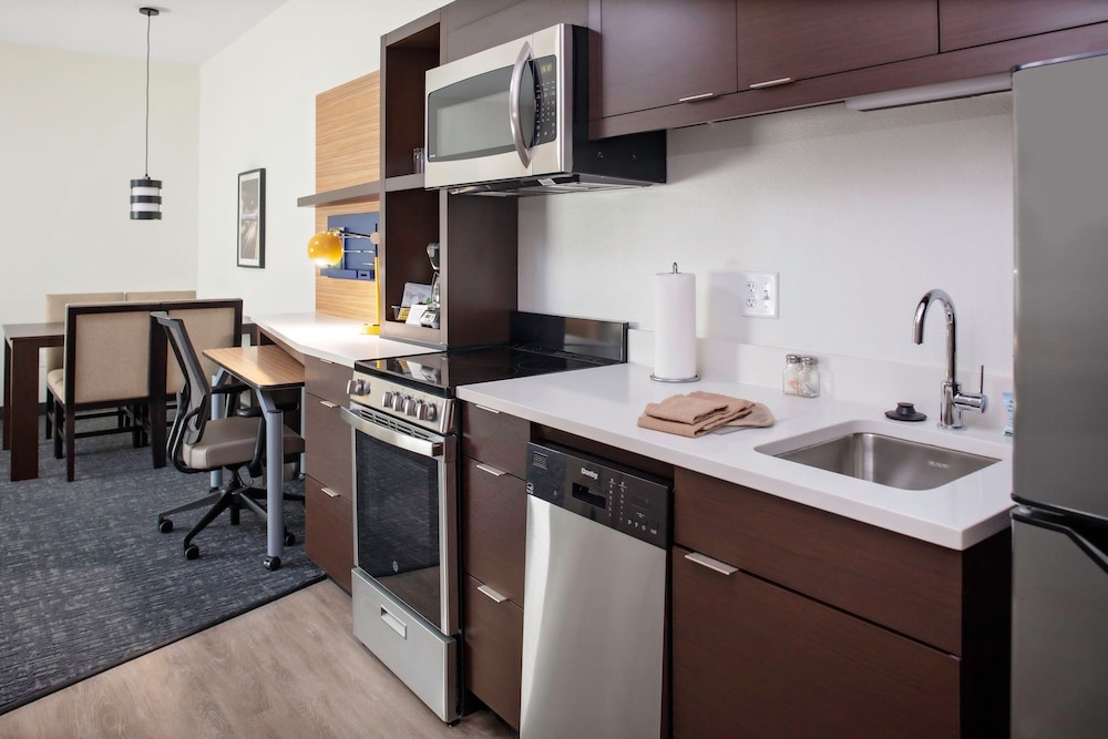 TownePlace Suites by Marriott Orlando Airport - photo 8