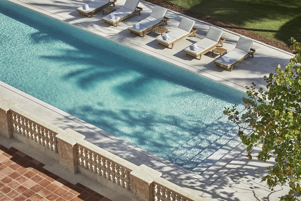 Four Seasons Hotel at The Surf Club - photo 56
