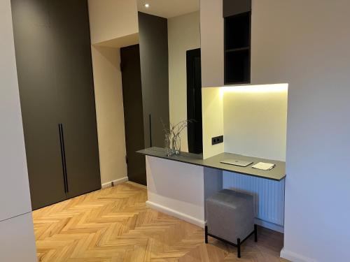 J&J City Centre Apartment