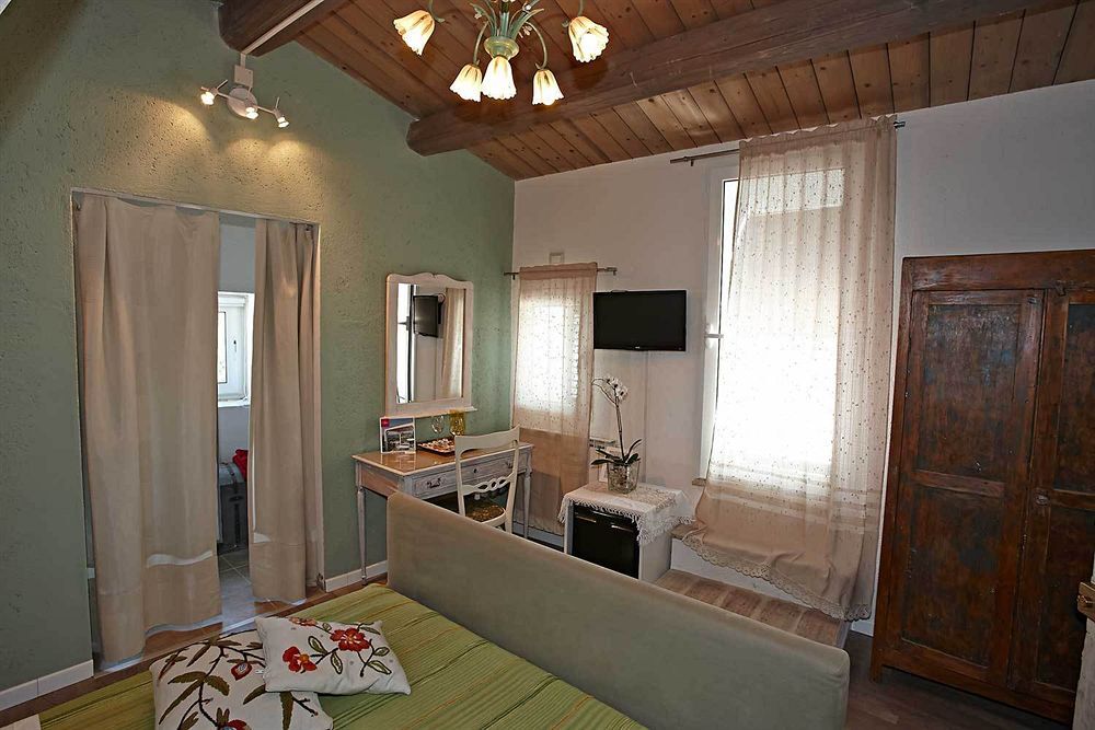 Villa Tamara — 4-Star Luxury Hotel in Montefiore Conca, Italy
