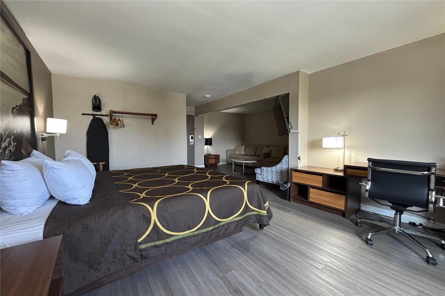 Super 8 by Wyndham Alton - photo 20