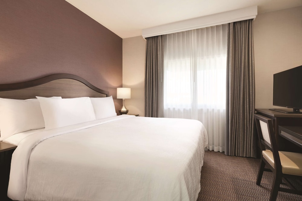 Embassy Suites by Hilton Temecula Valley Wine Country - photo 12