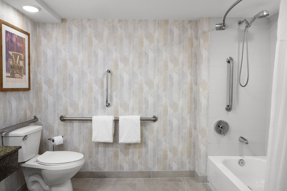 Hampton Inn Miami Airport West - photo 18