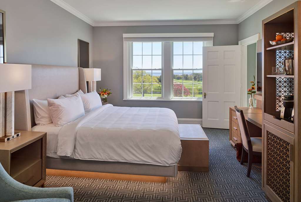 Seaview Hotel - photo 15