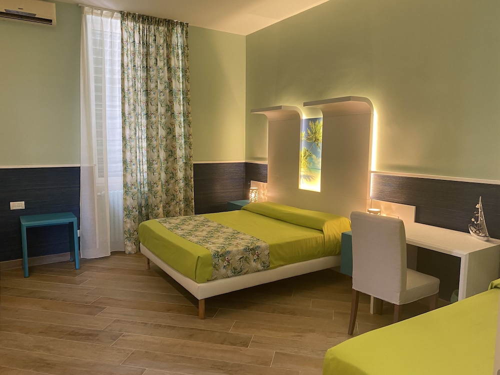 Room exclusive Room tramontana Room in Giovinazzo, Italy