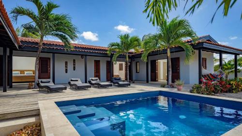 Villa Wayaka — 4-Star Luxury Hotel in Kralendijk, Bonaire, Sint Eustatius and Saba