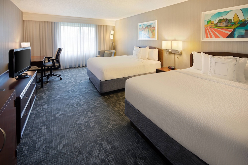 Courtyard by Marriott Grand Rapids Airport - photo 7