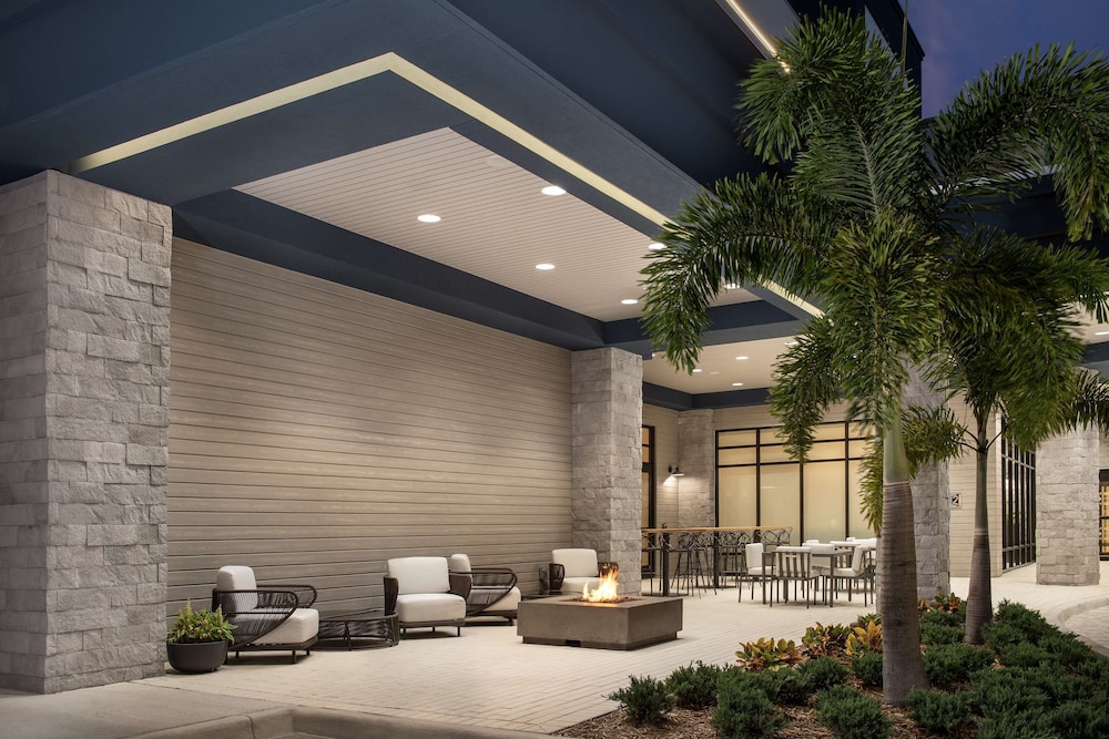 Home2 Suites by Hilton Orlando Southeast Nona - photo 42