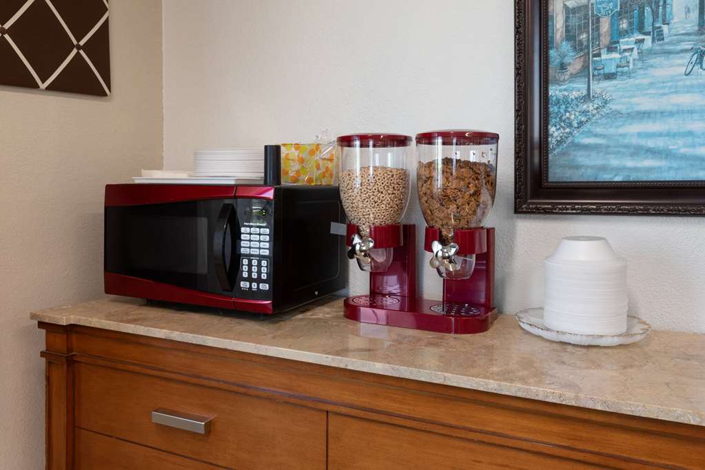 Travelodge by Wyndham Redwood Falls - photo 6