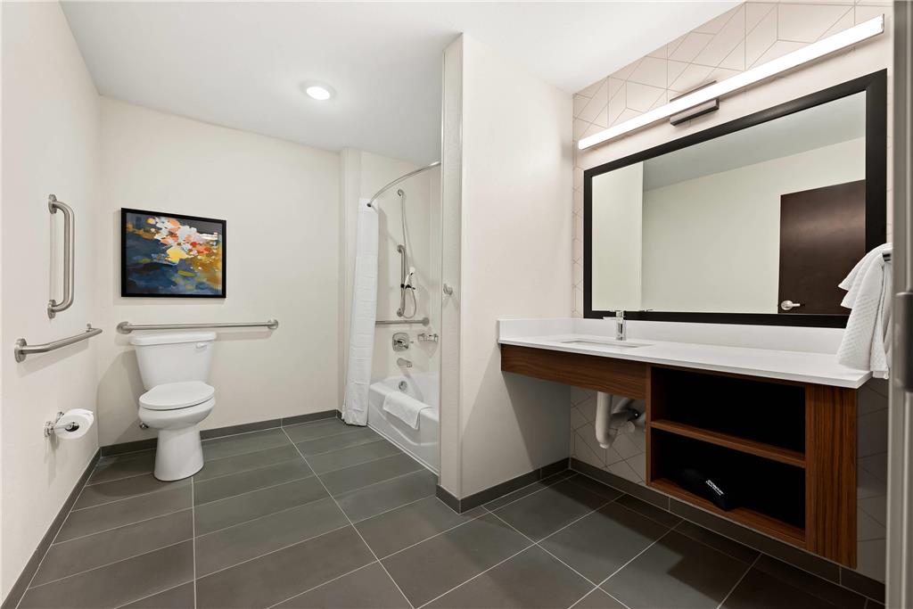 Everhome Suites Huntsville Research Park - photo 12