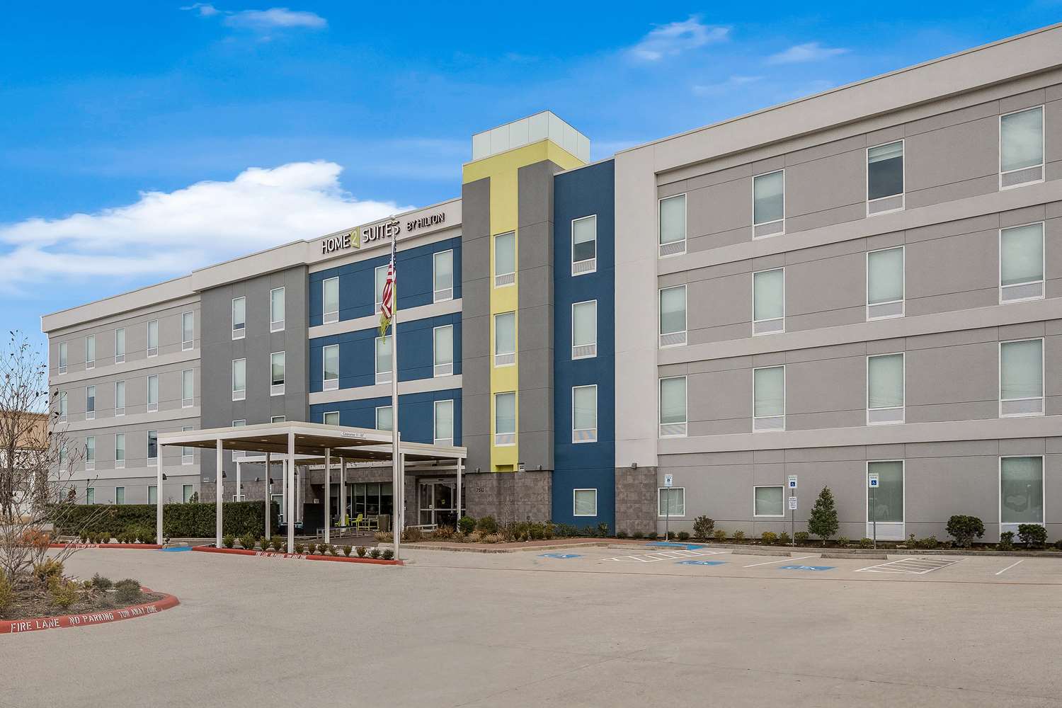 Home2 Suites by Hilton Baytown - carbon neutral hotel in Baytown