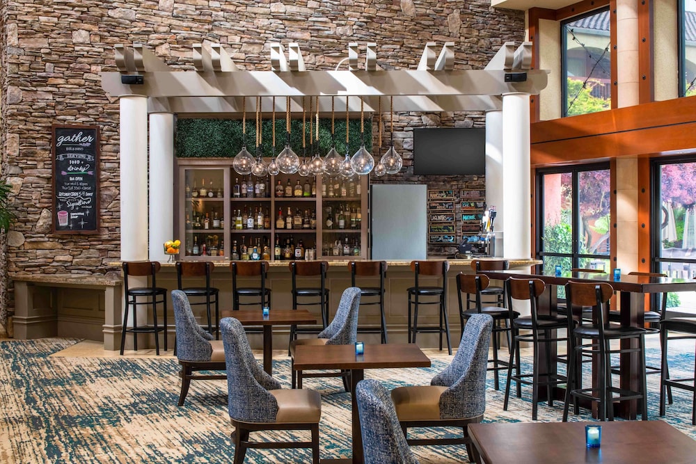DoubleTree by Hilton Sonoma Wine Country - photo 6