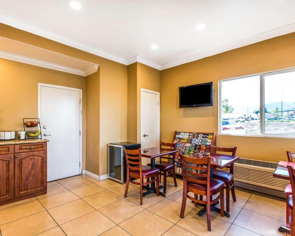 Rodeway Inn & Suites Corona - photo 31