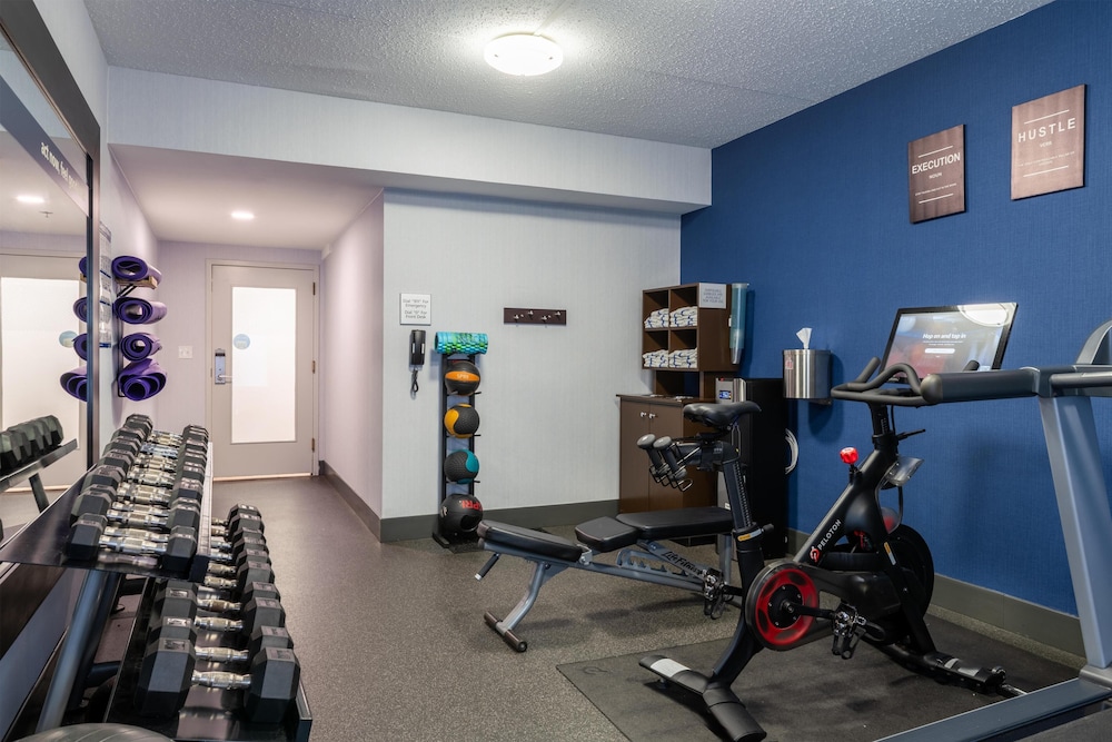 Hampton Inn Portsmouth Central - photo 53