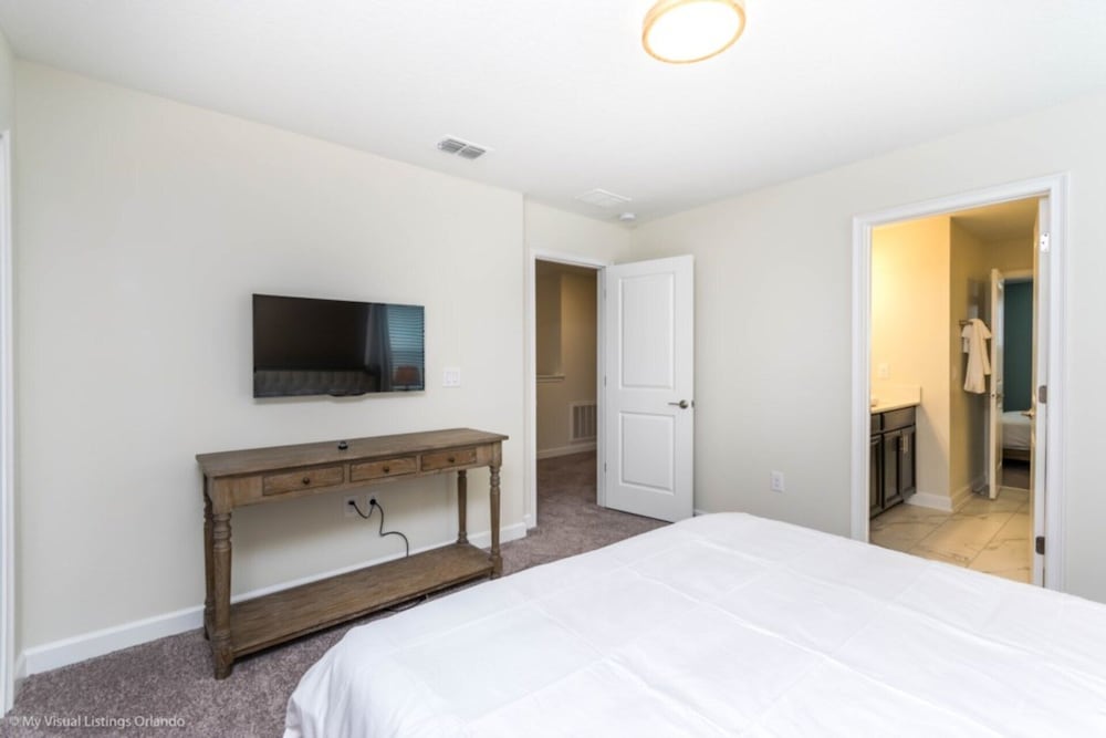Villa in Champions Gate Resort 2528 - photo 13